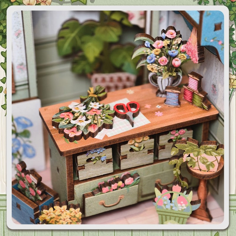 Champs-Élysées Florist DIY Book Nook Kit