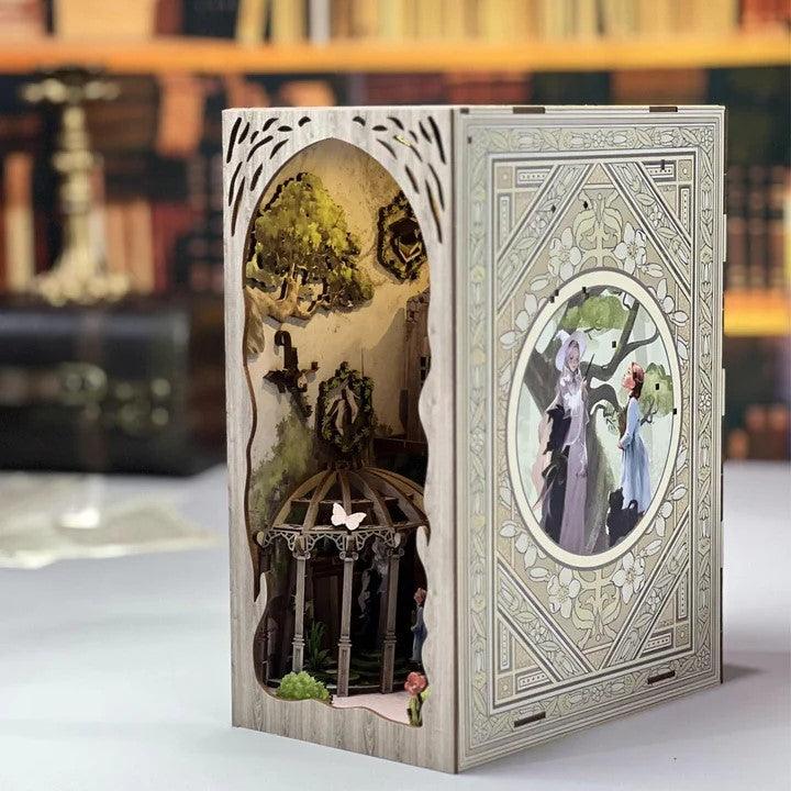 Dorothy's Journey DIY book nook kit, 3D Wooden Puzzles Bookend, Bookshelf Insert Decor Diorama, Miniature house crafts