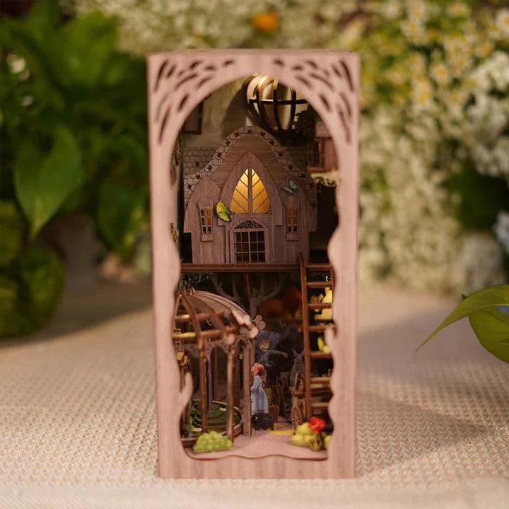 Dorothy's Journey DIY book nook kit, 3D Wooden Puzzles Bookend, Bookshelf Insert Decor Diorama, Miniature house crafts