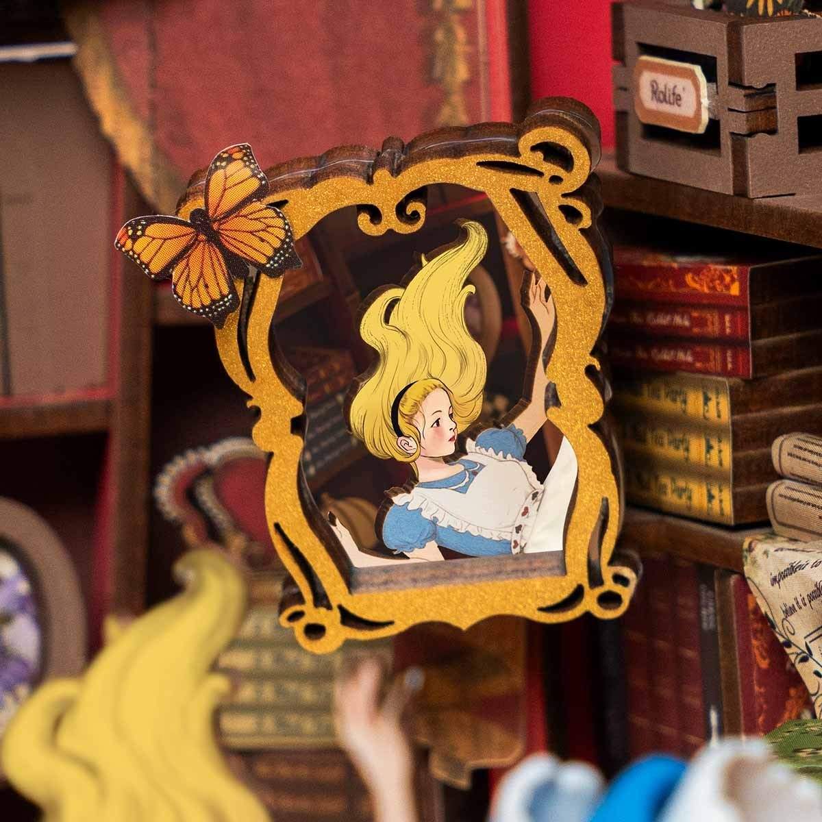 image displaying magic mirror in Fall Into Wonder Book Nook