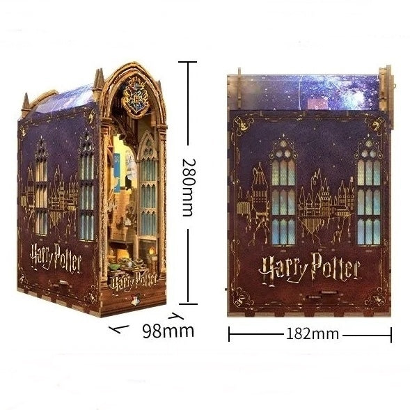Harry Potter-themed Magic Great Hall Book Nook with measurements on a white background