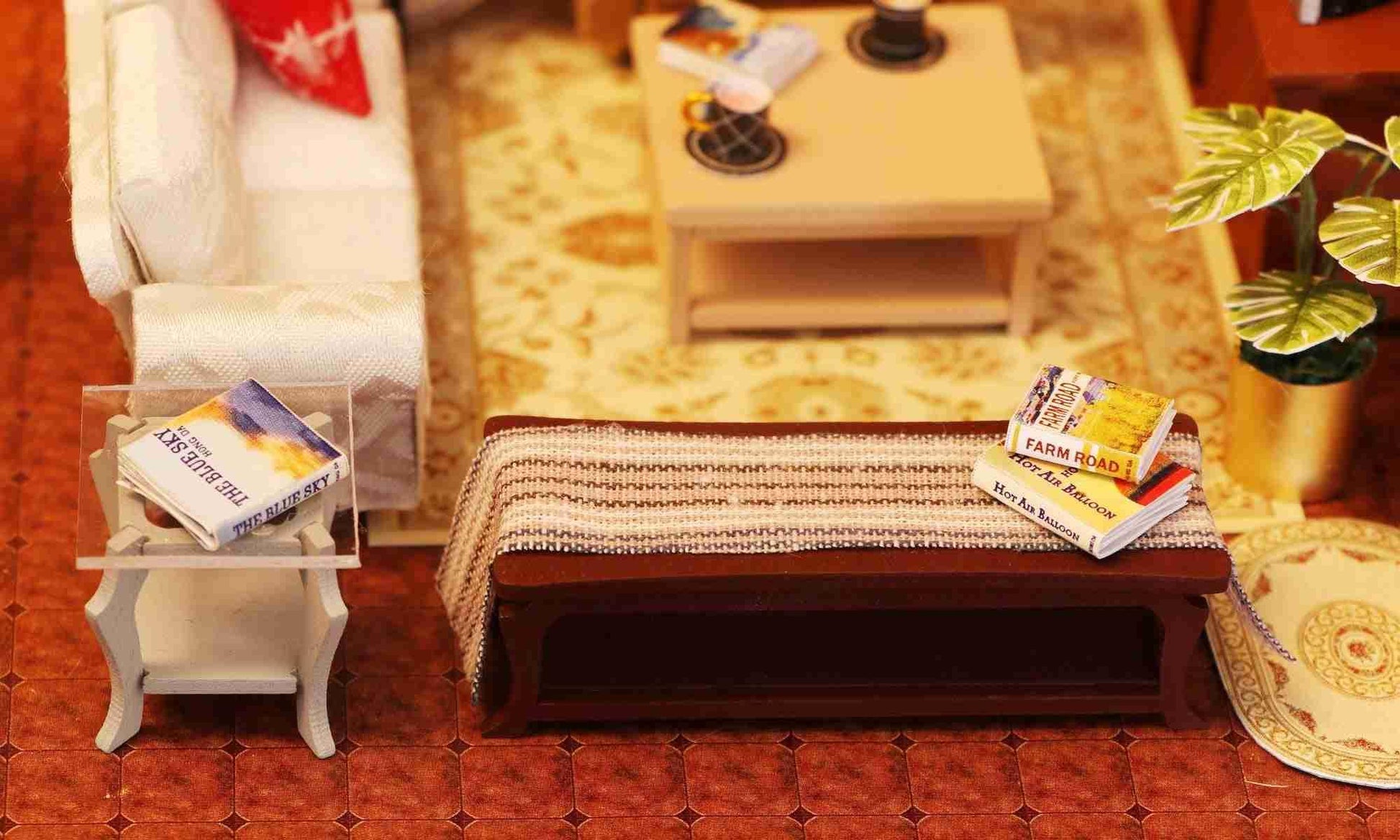 Monica's Apartment DIY Dollhouse kit, a miniature house crafts inspired by the TV show "Friends", perfect for model building lovers, dollhouse collectors, home decor, A great DIY project for "Friends" fans.
