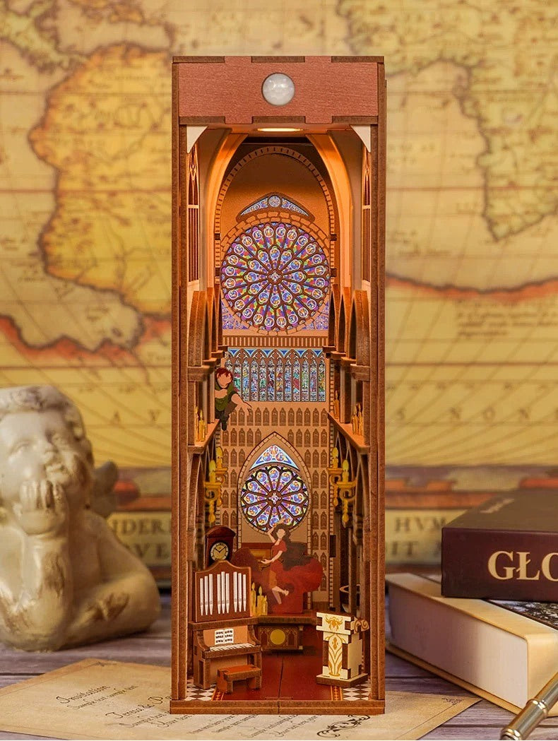 Notre Dame De Paris DIY Book Nook Kit - 3D Wooden Bookend - French Bookshelf Insert Diorama - Miniature Crafts