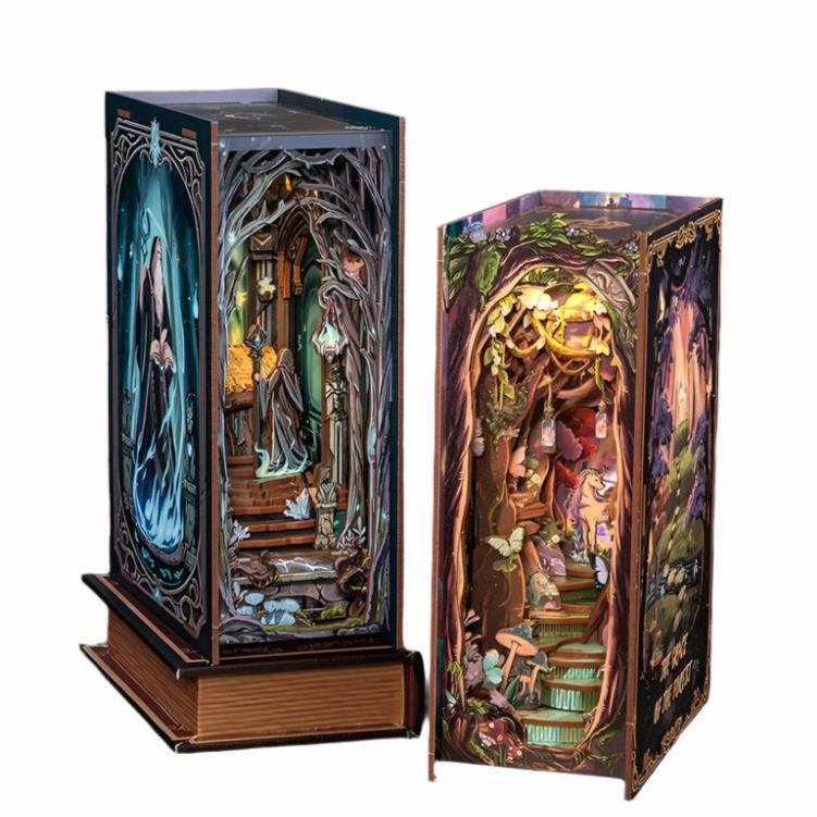 image displaying the Gate of Wonderland and the Grace of Wonderland books nooks of Wonderland Forest series in white background, to showcase their intricate design