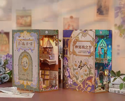 All the World's a Book Nook: Crafting Shakespearean Scenes in Miniature