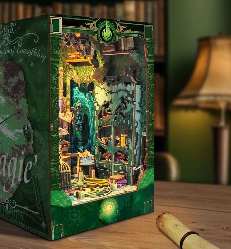 image displaying the finished Snake House DIY Book Nook on table