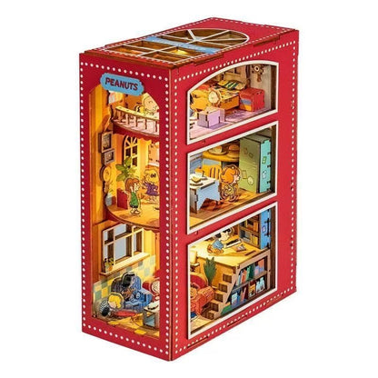 Red Wooden Book Nook with miniature scenes inside, featuring characters from 'Peanuts' series.